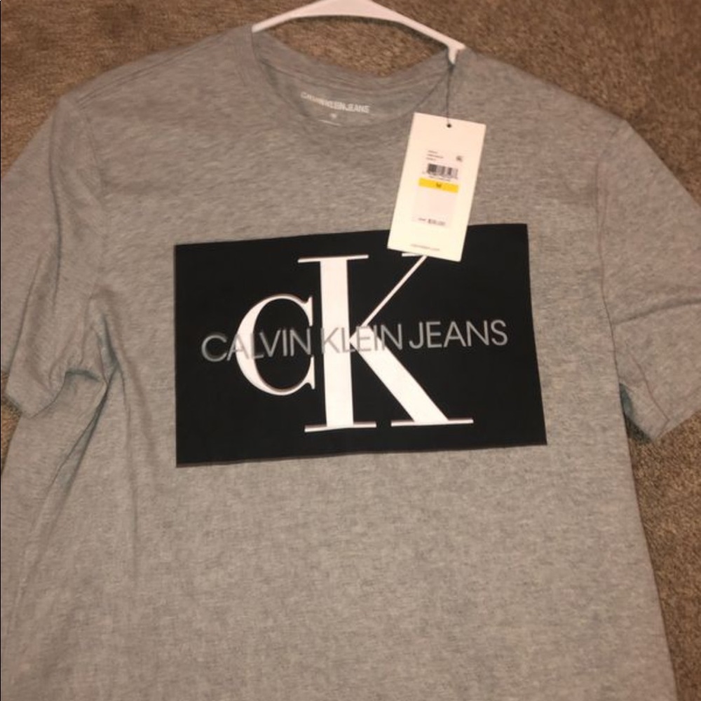 Calvin Klein T-shirt
